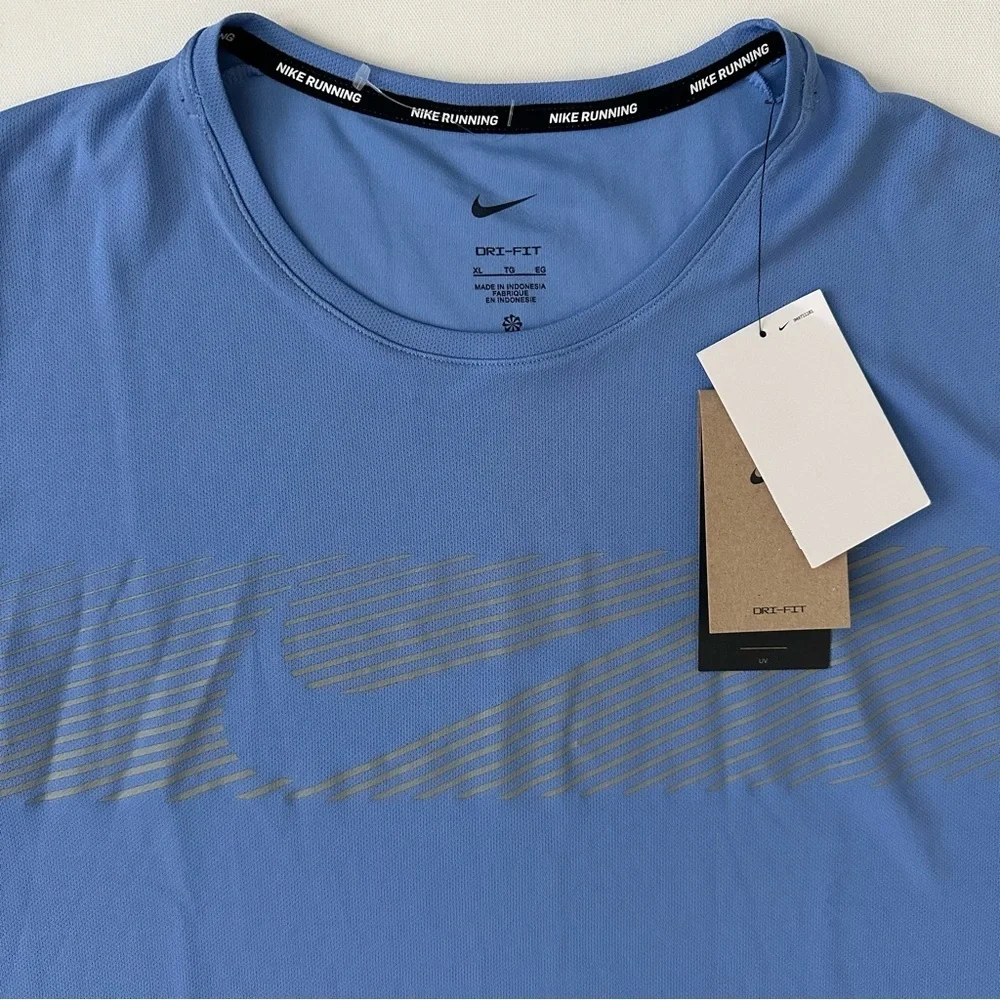 Nike Men's Light Blue Long Sleeve Tee Size XL